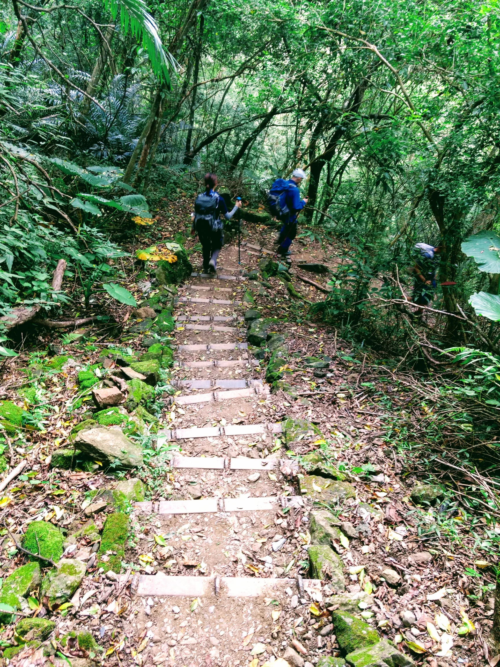 steep hiking in Taroko gorge