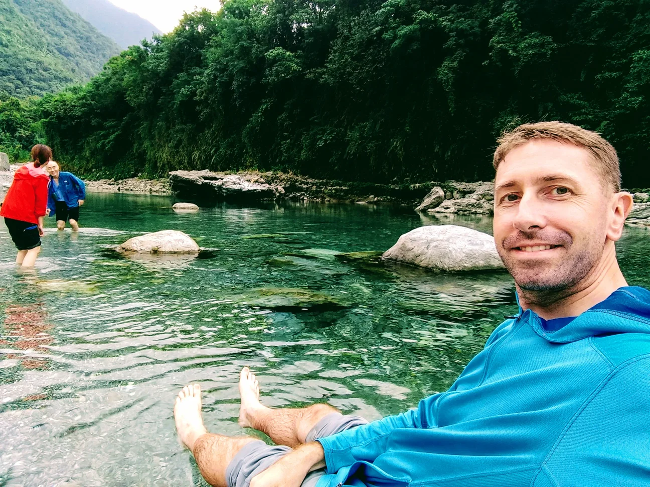 soaking the river, Taroko Gorge