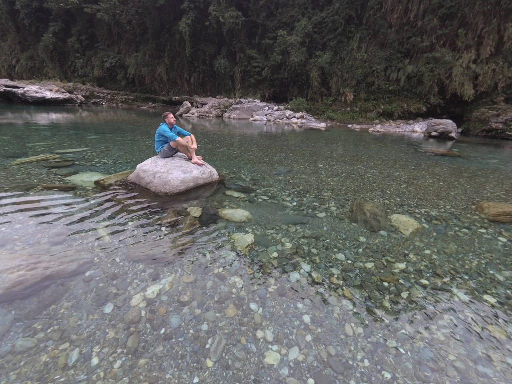 meditating in the river, Taroko Gorge